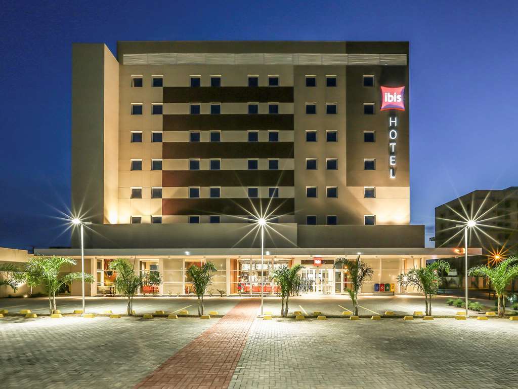Ibis Sinop Hotel Bagian luar foto