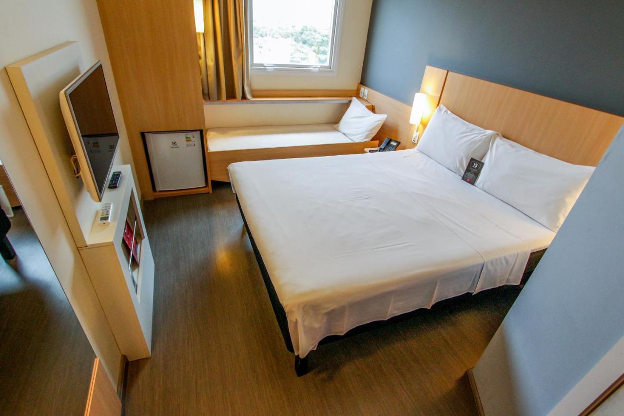 Ibis Sinop Hotel Bagian luar foto